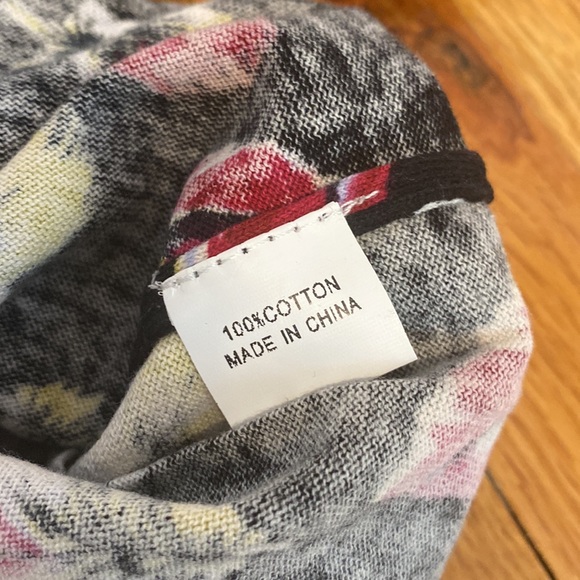 Bolzano Couture Feather Print Crew Neck Sweater Size 0 NWT - Picture 3 of 3